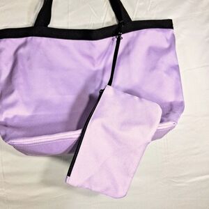 L.L. Bean Nwot Large Fuschia/Purple Canvas Boat/Beach Tote with Attached Clutch
